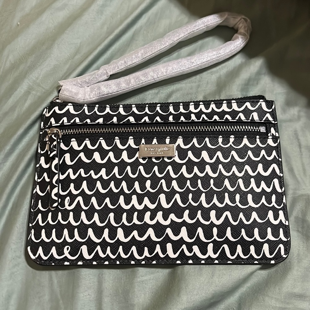 NWT kate spade wristlet